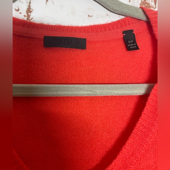 Aritzia Cashmere Bright Red V-Neck Sweater - Picture 3 of 4